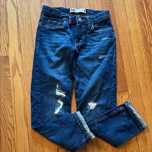 ElUC boys Levi's distressed jeans